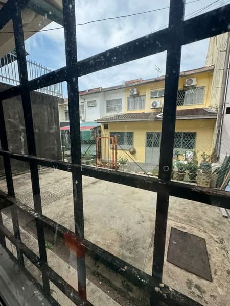 Rumah Teres 2 Tingkat untuk Disewa di Taman Bukit Rawang Jaya (Rawang) - Evelyn Khoo - Back Yard - PropertyGuru.com.my