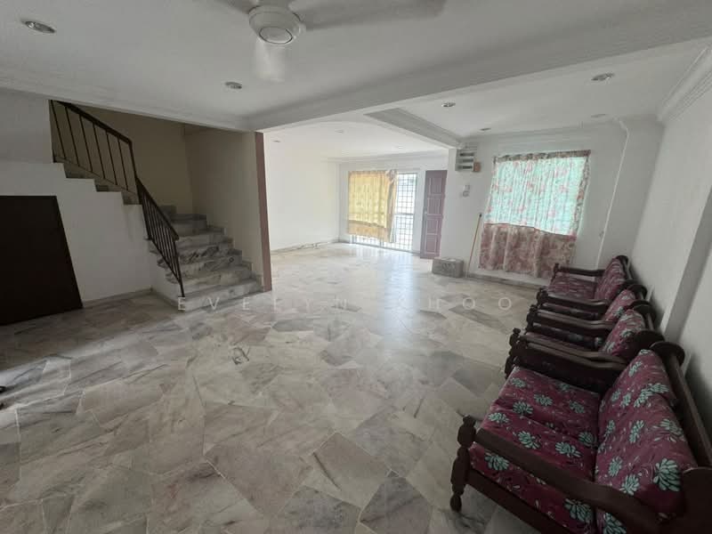 Rumah Teres 2 Tingkat untuk Disewa di Taman Bukit Rawang Jaya (Rawang) - Evelyn Khoo - Living Room - PropertyGuru.com.my