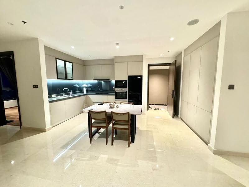 Service Residence for Sale at Marriott Residence @ Gurney - Ertmen Ho - Kitchen - PropertyGuru.com.my