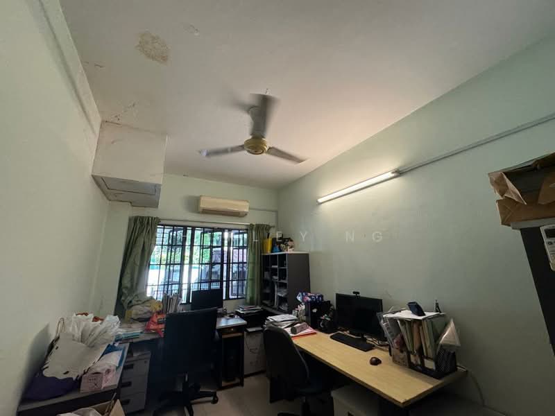 2-storey Terraced House for Sale in Usj 17 (Subang Jaya) - Shirley Ng - Study - PropertyGuru.com.my