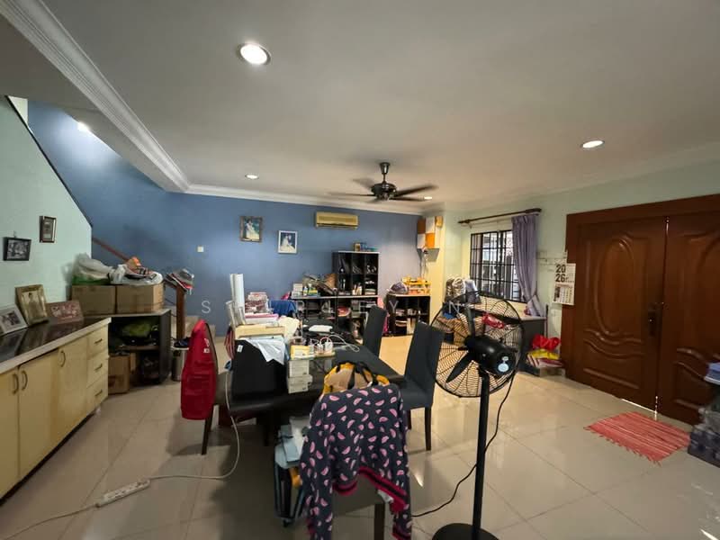2-storey Terraced House for Sale in Usj 17 (Subang Jaya) - Shirley Ng - Living Room - PropertyGuru.com.my