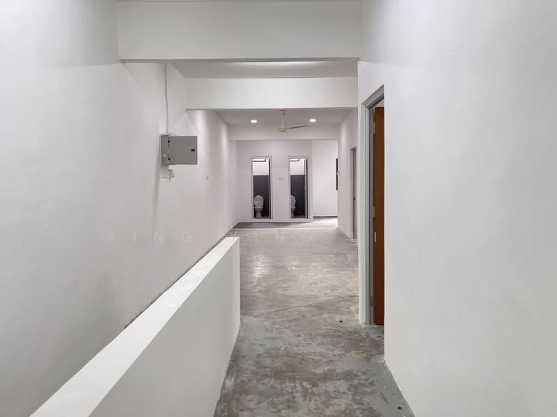 Shop for Rent in Taman Puteri Wangsa (Ulu Tiram) - Ying Ying Ling - Corridor - PropertyGuru.com.my