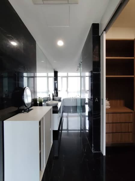 Condominium for Rent at Setia V Residences - Stanley Saw - Bathroom - PropertyGuru.com.my