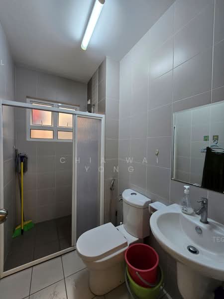 Semi-Detached House for Sale in Setia Damai (Setia Alam) - Chia Wai Yong - Bathroom - PropertyGuru.com.my
