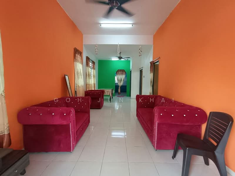 1-storey Terraced House for Rent in Lipat Kajang (Jasin) - Goh Jun Khai - Living Room - PropertyGuru.com.my