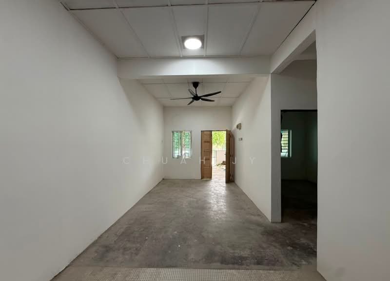 1-storey Terraced House for Rent in Taman Perwira (Simpang Ampat) - Chuah Jy - Interior - PropertyGuru.com.my