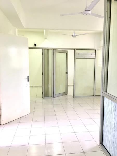 Shop for Sale in Taman Molek (Johor Bahru) - Zack Chow - Interior - PropertyGuru.com.my