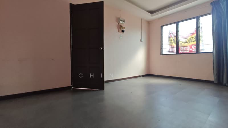Flat for Sale at Rumah Pangsa Batu Berendam - CHIN FN - Interior - PropertyGuru.com.my