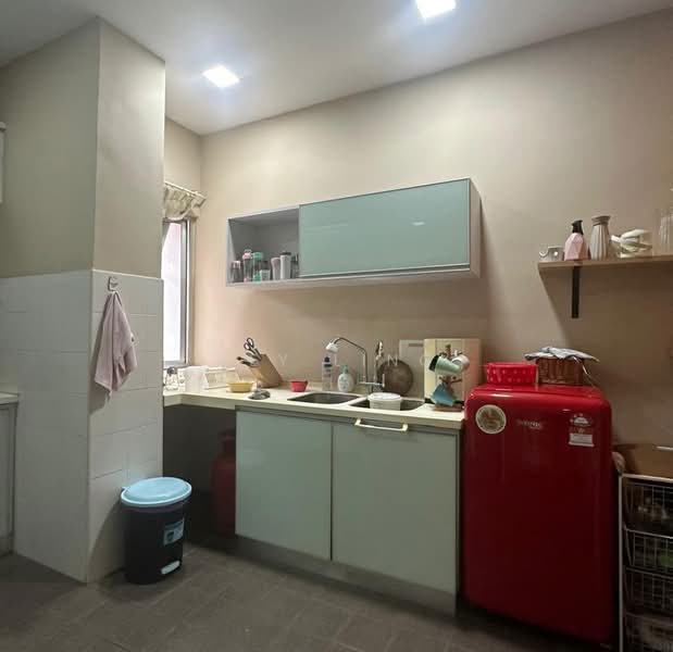 Townhouse for Sale in Kayu Ara (Selangor) - Key Ling - Kitchen - PropertyGuru.com.my