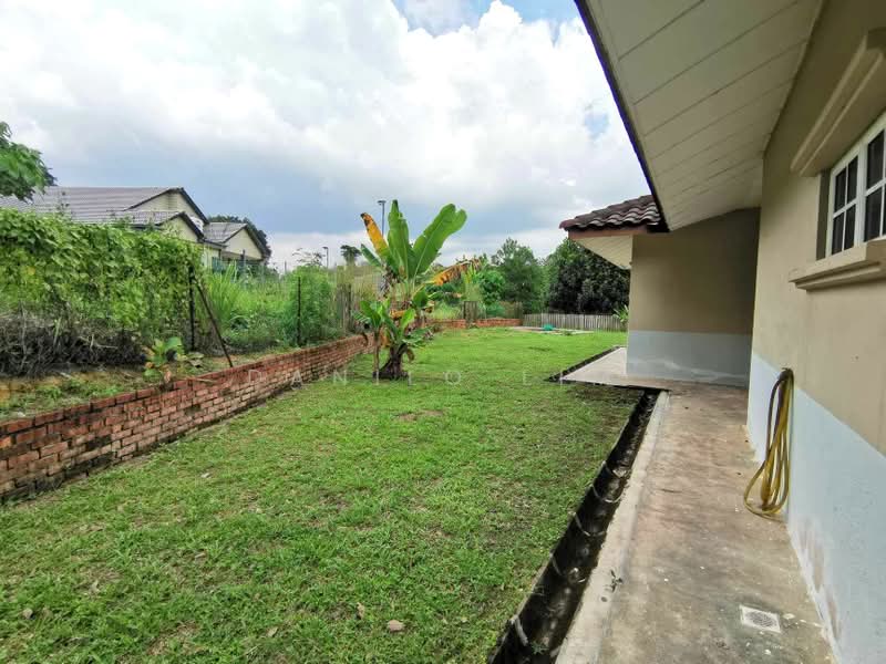 Bungalow House for Sale in Perdana College Heights (Mantin) - Danilo Lim - PropertyGuru.com.my