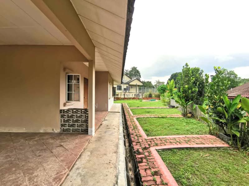 Bungalow House for Sale in Perdana College Heights (Mantin) - Danilo Lim - PropertyGuru.com.my