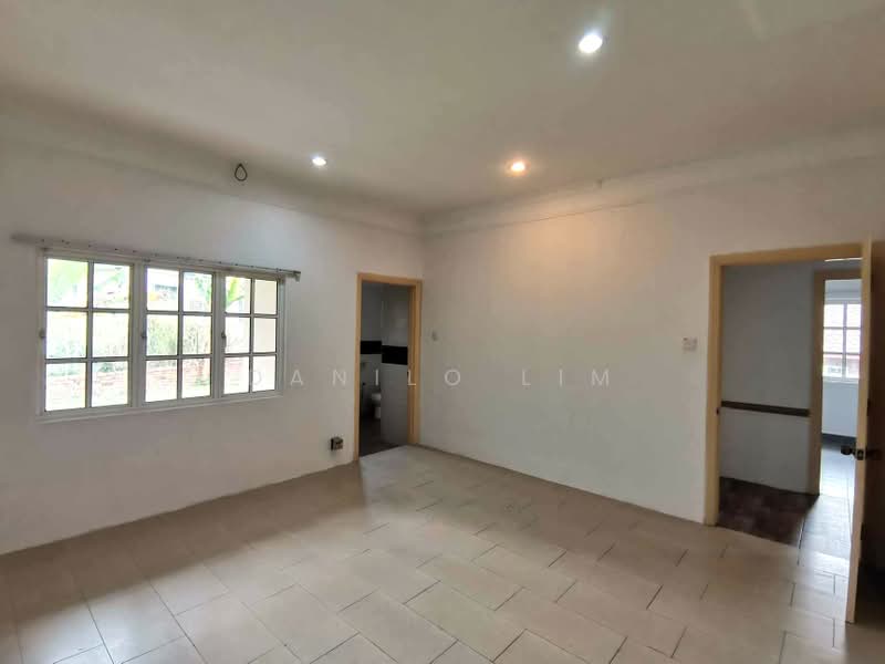 Bungalow House for Sale in Perdana College Heights (Mantin) - Danilo Lim - PropertyGuru.com.my