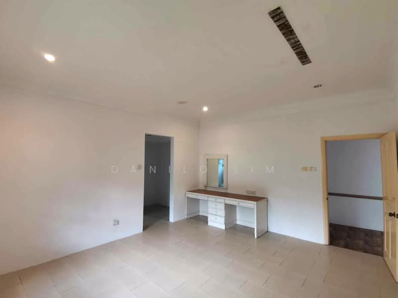 Bungalow House for Sale in Perdana College Heights (Mantin) - Danilo Lim - PropertyGuru.com.my