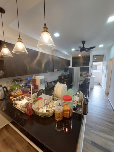 Pangsapuri untuk Dijual di Residensi Bistaria - Oscar Tang - Kitchen - PropertyGuru.com.my
