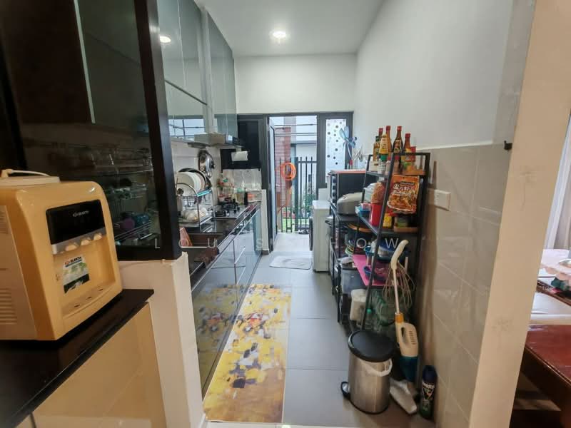 Semi-Detached House for Sale in Iskandar Puteri (Nusajaya) (Johor) - Louis Khow - Kitchen - PropertyGuru.com.my