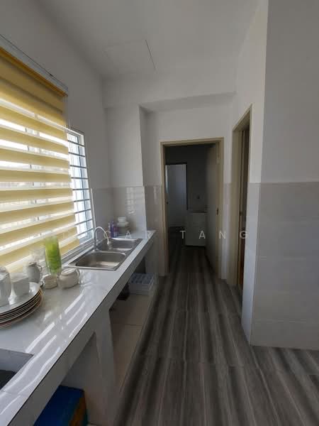 Terraced House for Rent in Semenyih (Selangor) - Oscar Tang - Kitchen - PropertyGuru.com.my