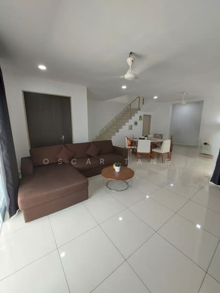 Rumah Teres untuk Dijual di Semenyih (Selangor) - Oscar Tang - Living Room - PropertyGuru.com.my