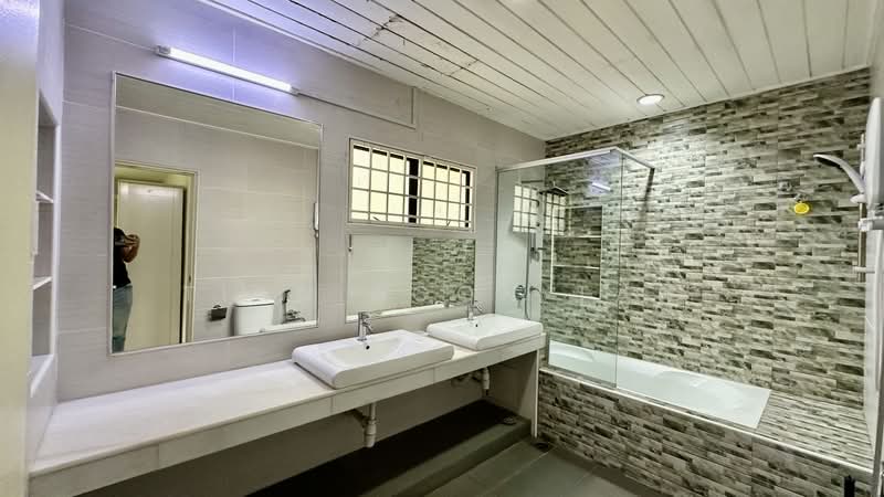 Bungalow for Sale in Titiwangsa (Kuala Lumpur) - Tian Soon Tan - Bathroom - PropertyGuru.com.my