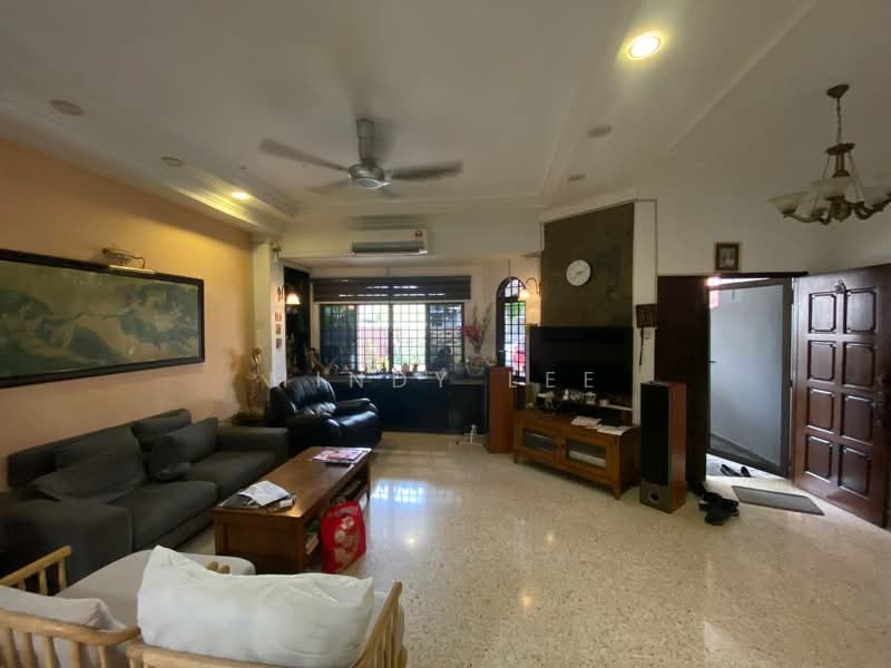 2-storey Terraced House for Sale in Taman Perling (Perling) - Mindy Lee - Living Room - PropertyGuru.com.my