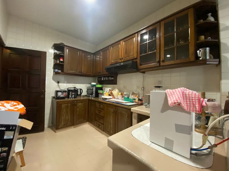 2-storey Terraced House for Sale in Taman Perling (Perling) - Mindy Lee - Kitchen - PropertyGuru.com.my