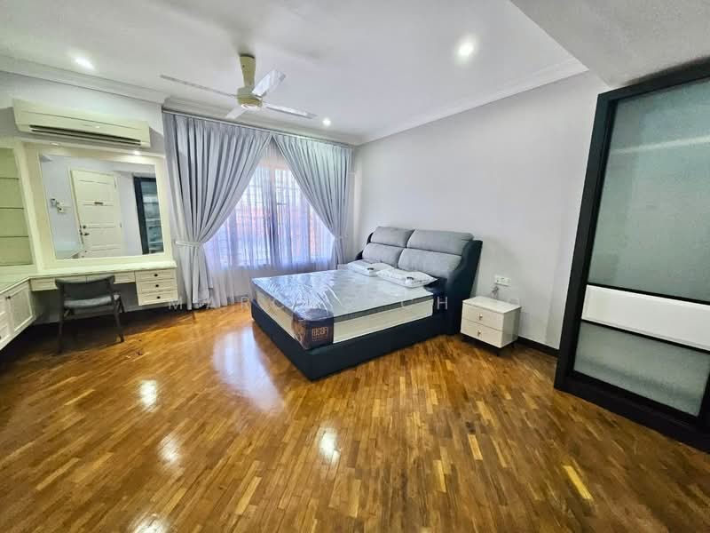 Kondominium untuk Dijual di Bellisa Court - Marcus Choo - Bedroom - PropertyGuru.com.my