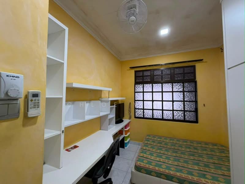 1.5-storey Terraced House for Rent in Johor Bahru (Johor) - Chloe Ying - Bedroom - PropertyGuru.com.my