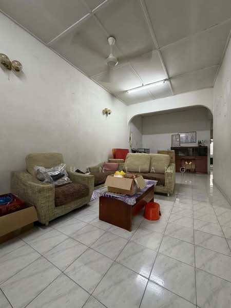 Rumah Teres 1 Tingkat untuk Dijual di Taman Sri Skudai (Skudai) - Chuan Liang - Living Room - PropertyGuru.com.my
