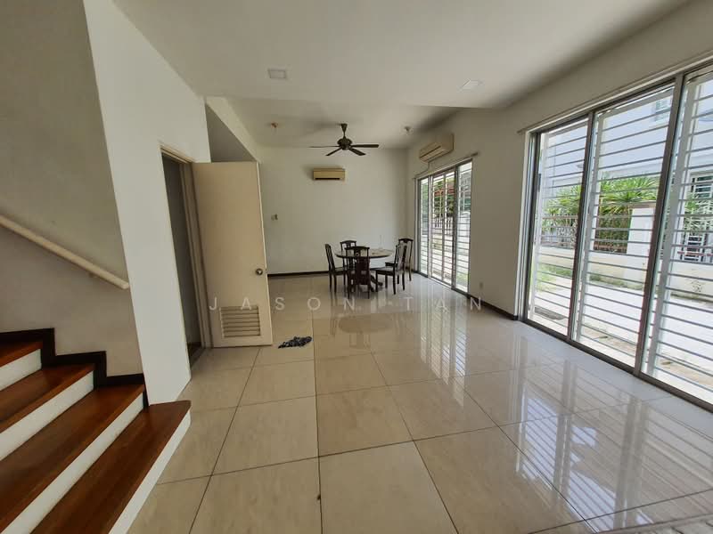 Link Bungalow for Rent in D'alpinia (Puchong) - Jason Tan - Living Room - PropertyGuru.com.my