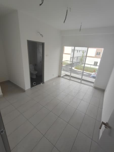 3-storey Terraced House for Rent in Taman Sri Manja (Petaling Jaya) - CK Khoo - Bathroom - PropertyGuru.com.my