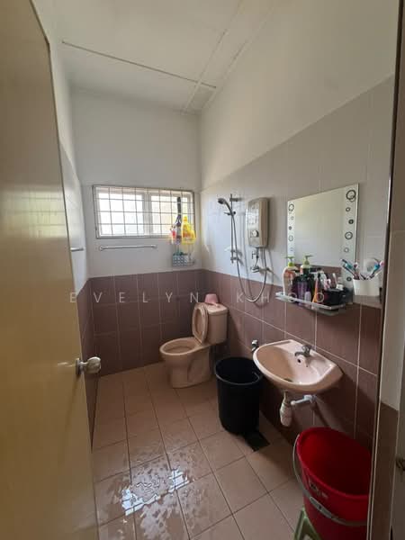 Semi-Detached House for Sale in Kajang (Selangor) - Evelyn Khoo - Bathroom - PropertyGuru.com.my