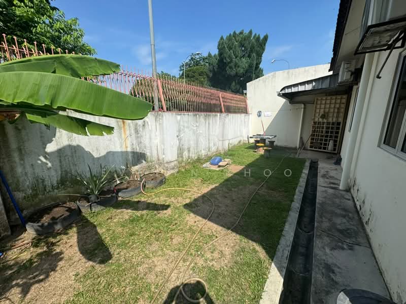 Semi-Detached House for Sale in Kajang (Selangor) - Evelyn Khoo - Side Land - PropertyGuru.com.my