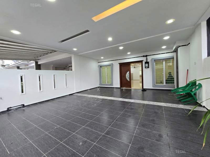 Terraced House for Sale in Bandar Puteri Klang (Klang) - Alex Lee - Entrance - PropertyGuru.com.my