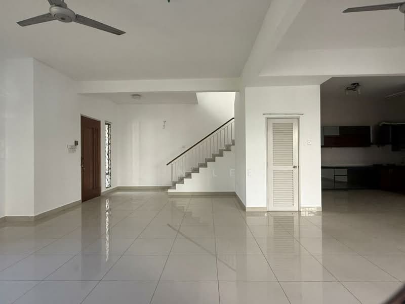 Semi-Detached House for Sale in Bandar Parklands (Klang) - Jun Lee - Living Room - PropertyGuru.com.my