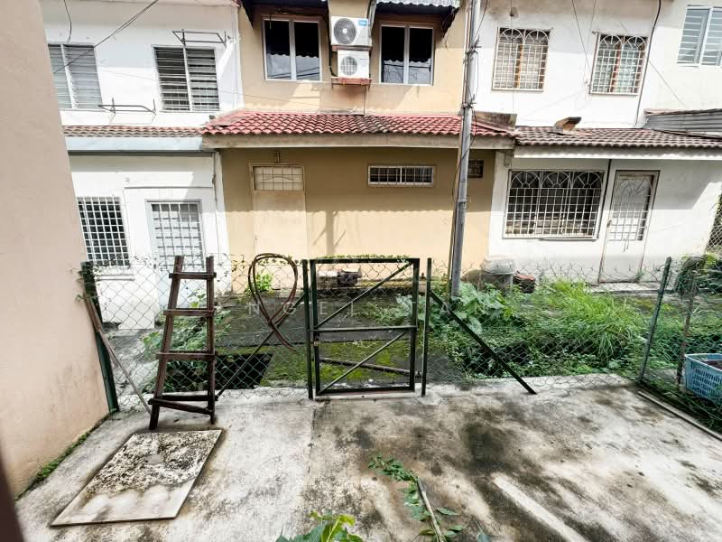 2-storey Terraced House for Sale in BANDAR PUCHONG JAYA (Puchong) - Angel Tan - Exterior - PropertyGuru.com.my