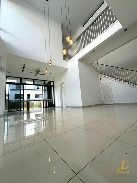Rumah Berkembar untuk Dijual di Setia Alam (Selangor) - Jennie Chew - Living Room - PropertyGuru.com.my