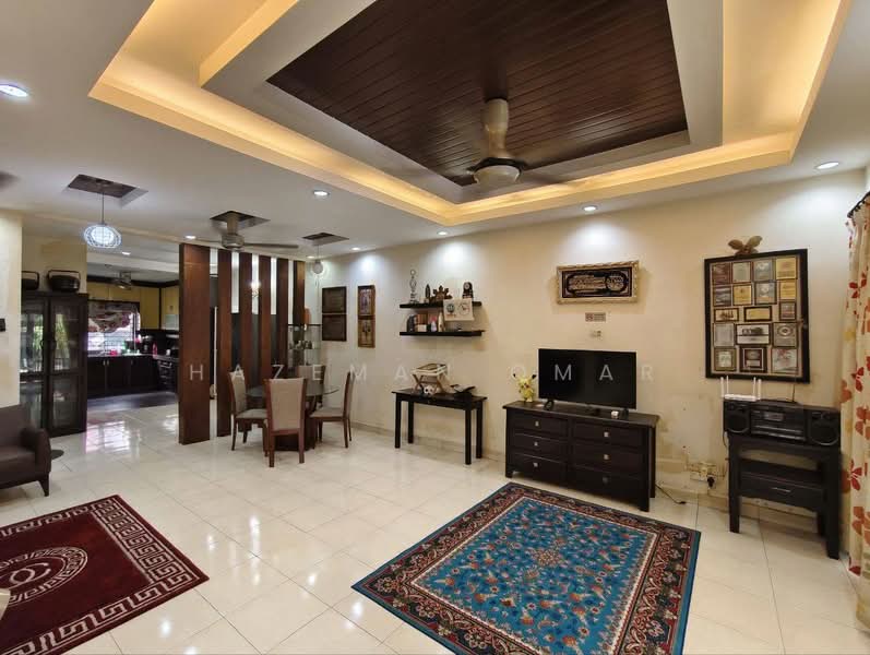 Rumah Teres 2 Tingkat untuk Dijual di Bangi (Selangor) - Hazeman Omar - Living Room - PropertyGuru.com.my