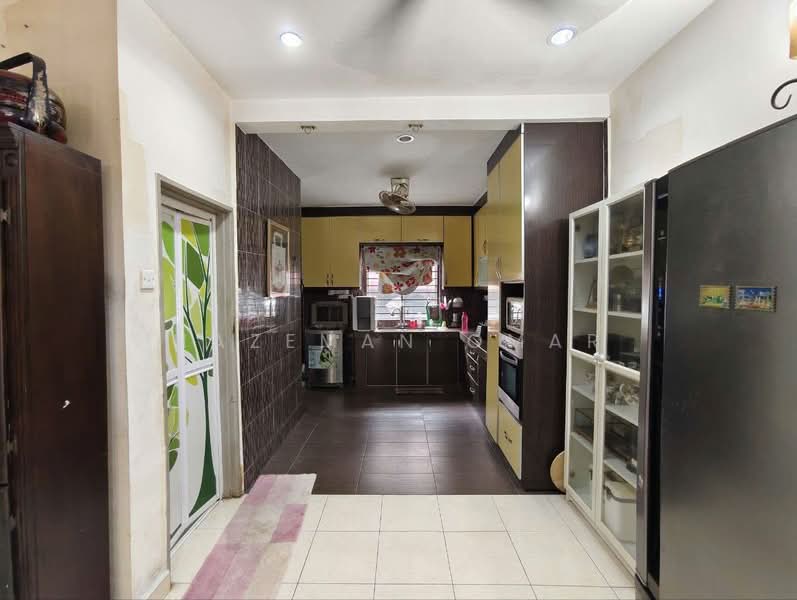 Rumah Teres 2 Tingkat untuk Dijual di Bangi (Selangor) - Hazeman Omar - Kitchen - PropertyGuru.com.my