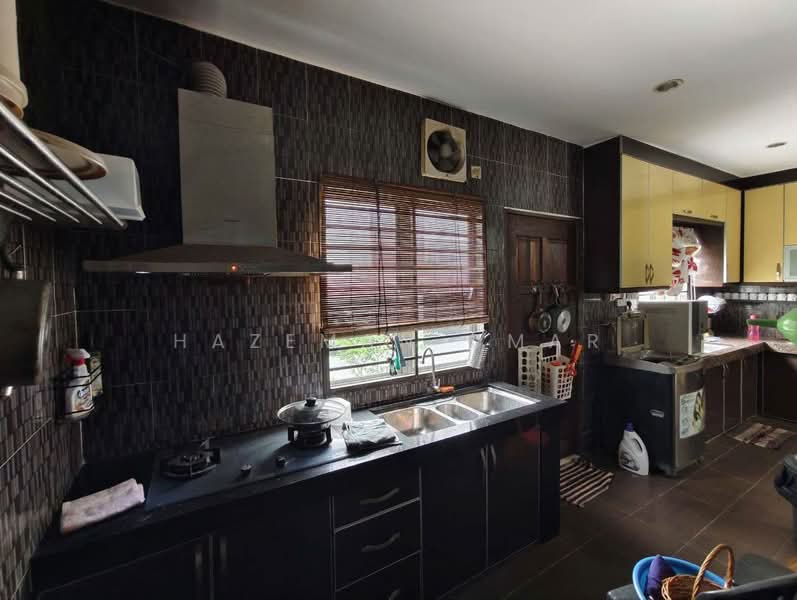 Rumah Teres 2 Tingkat untuk Dijual di Bangi (Selangor) - Hazeman Omar - Kitchen - PropertyGuru.com.my