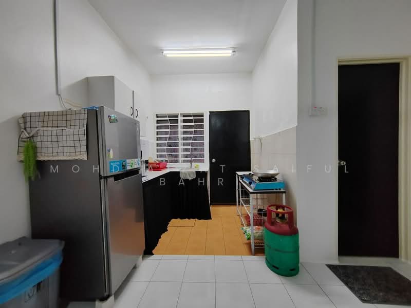 Rumah Teres 1 Tingkat untuk Dijual di Banting (Selangor) - Mohd Aizat Saiful Bahri - Kitchen - PropertyGuru.com.my