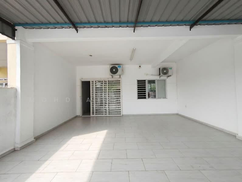 Rumah Teres 1 Tingkat untuk Dijual di Banting (Selangor) - Mohd Aizat Saiful Bahri - Exterior - PropertyGuru.com.my