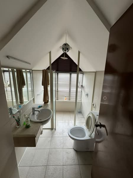 Semi-Detached House for Sale in Bukit Kiara (Kuala Lumpur) - Evelyn Khoo - Bathroom - PropertyGuru.com.my
