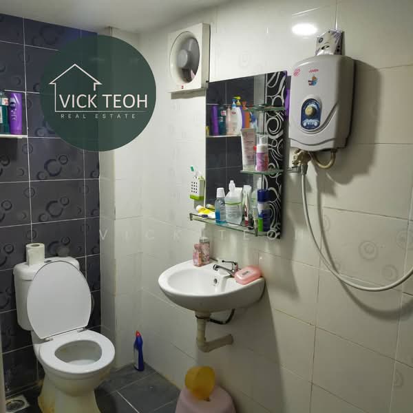 Condominium for Sale at Villa Condominium - Vick Teoh - Bathroom - PropertyGuru.com.my