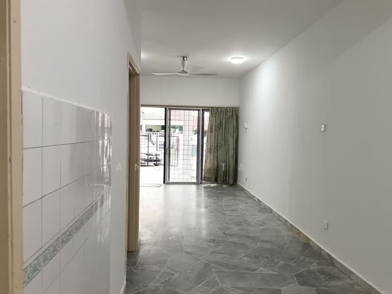 2-storey Terraced House for Sale in BANDAR PUCHONG JAYA (Puchong) - Angel Tan - Interior - PropertyGuru.com.my