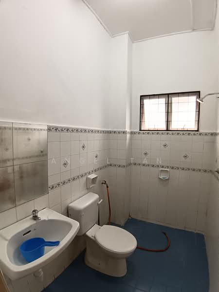 2-storey Terraced House for Sale in BANDAR PUCHONG JAYA (Puchong) - Angel Tan - Bathroom - PropertyGuru.com.my