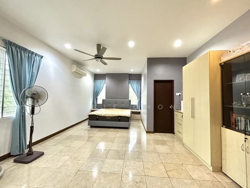Bungalow for Sale in Taman Rasah Kemayan (Rasah) - Connie Chong - Bedroom - PropertyGuru.com.my