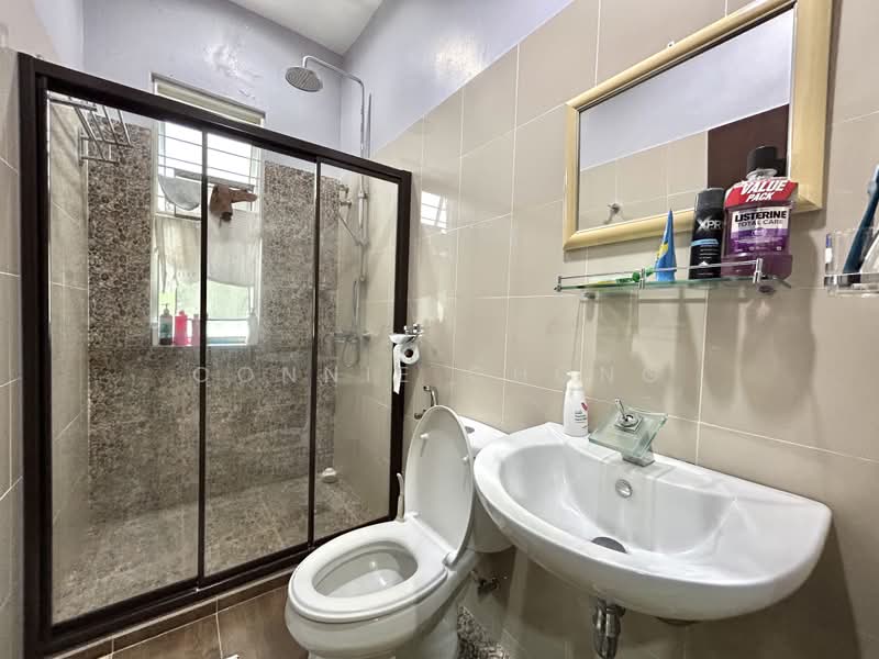 Bungalow for Sale in Taman Rasah Kemayan (Rasah) - Connie Chong - Bathroom - PropertyGuru.com.my