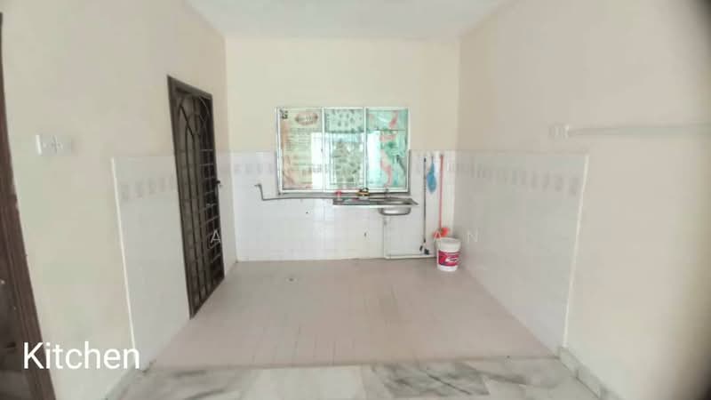 2-storey Terraced House for Sale in BANDAR PUCHONG JAYA (Puchong) - Angel Tan - Kitchen - PropertyGuru.com.my
