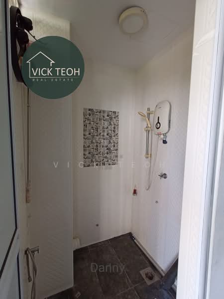 Apartment for Rent at Sri Tanjung Apartment - Vick Teoh - Bathroom - PropertyGuru.com.my