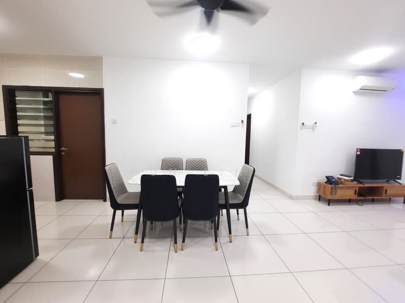 Condominium for Rent at Paraiso Residence @ The Earth - Hun Ling - Dining Room - PropertyGuru.com.my