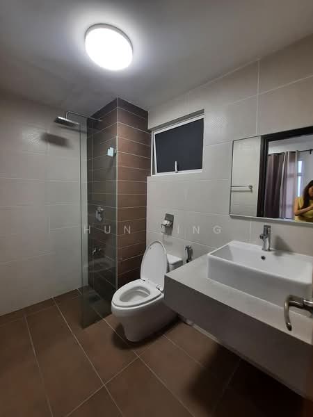 Condominium for Rent at Paraiso Residence @ The Earth - Hun Ling - Bathroom - PropertyGuru.com.my